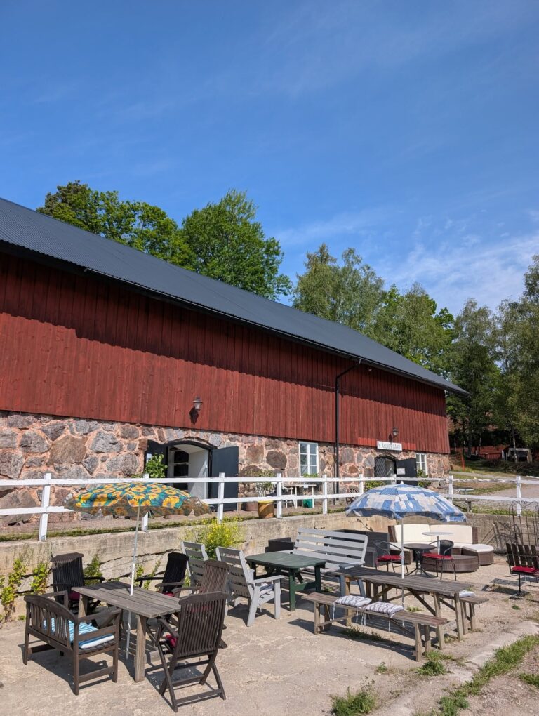 Akerby Gard 768x1020